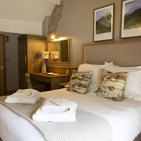 The Queen'S Head Hotel Troutbeck  ภายนอก รูปภาพ