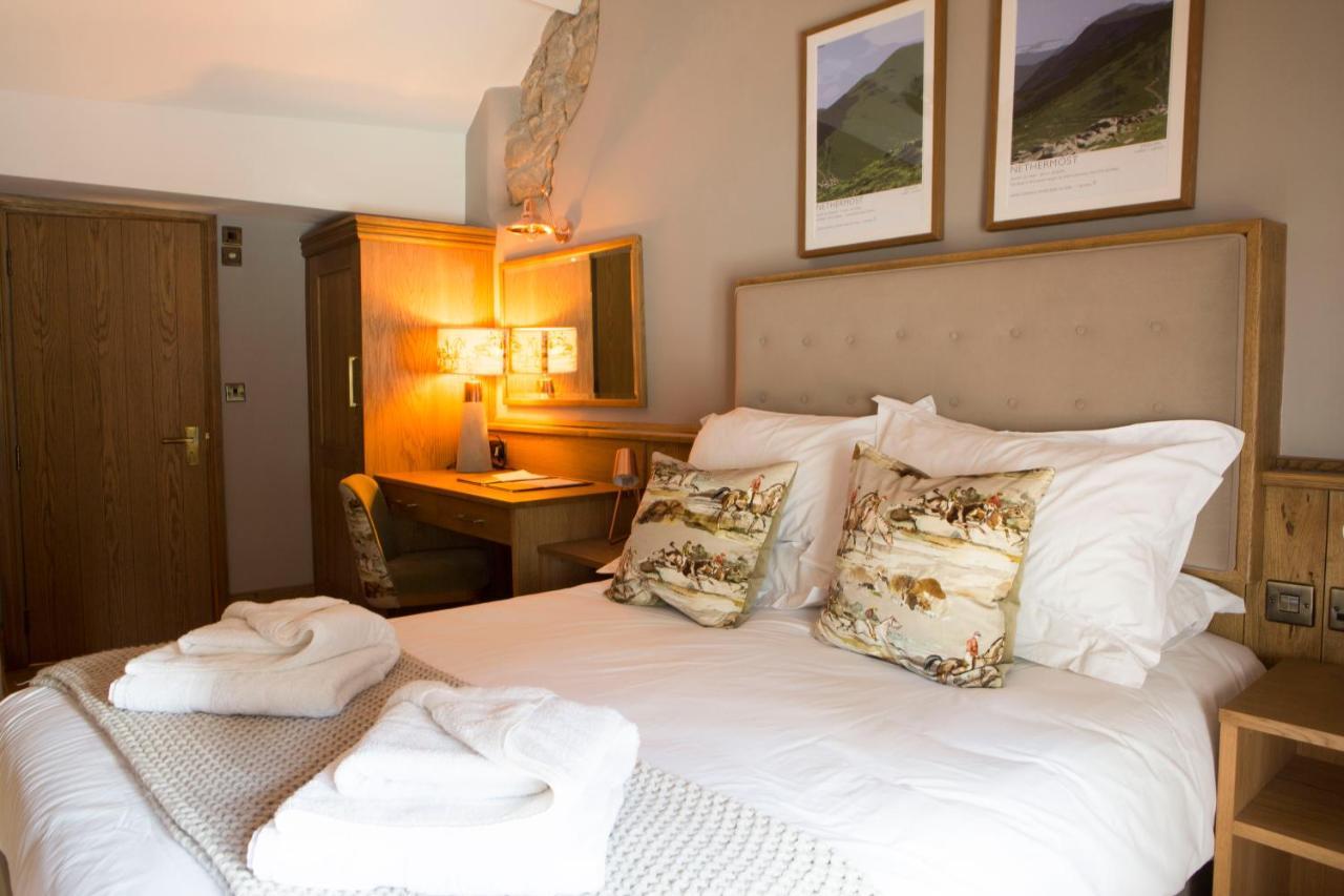 The Queen'S Head Hotel Troutbeck  ภายนอก รูปภาพ